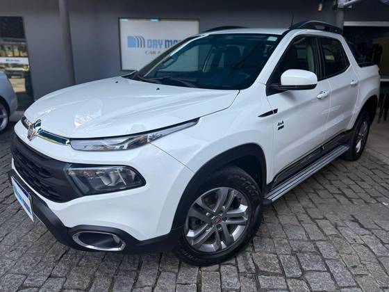 FIAT TORO 2.0 16V TURBO DIESEL FREEDOM 4WD AT9